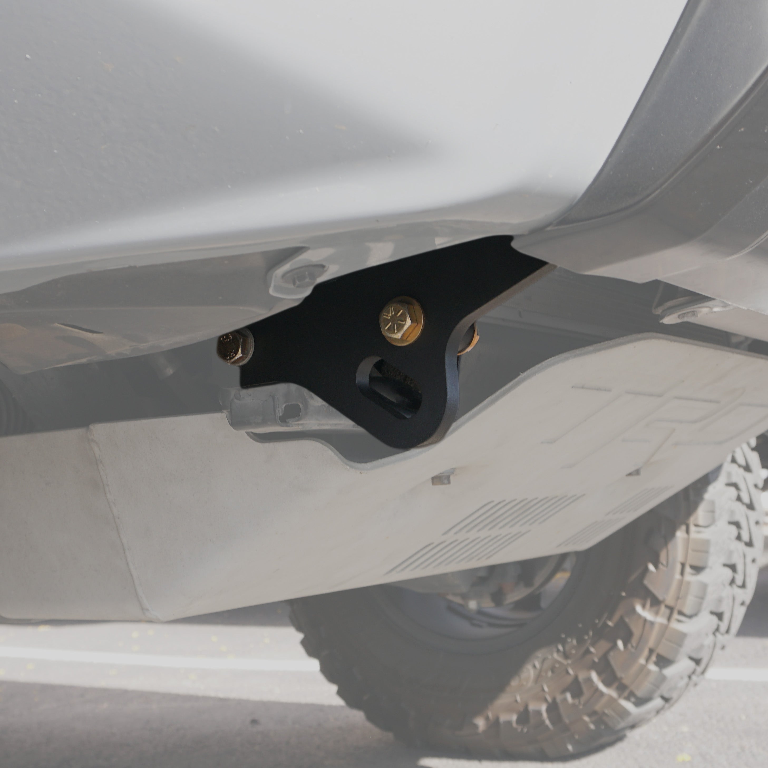 '10-23 Toyota 4Runner SDHQ Built Winch Mount Support Bracket Display installed