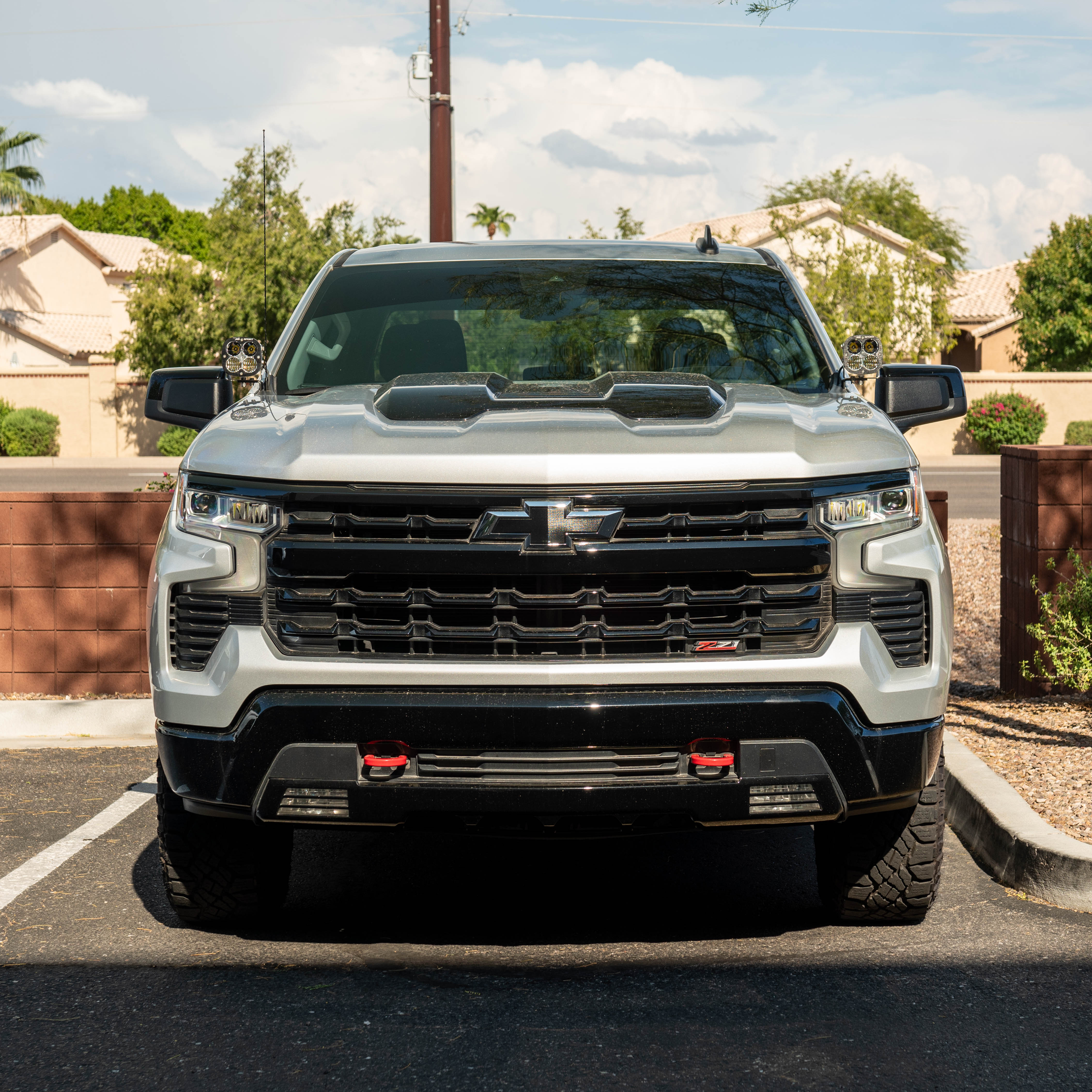 '19-24 Chevy 1500 SDHQ Built A-Pillar Light Mounts Display on Vehicle