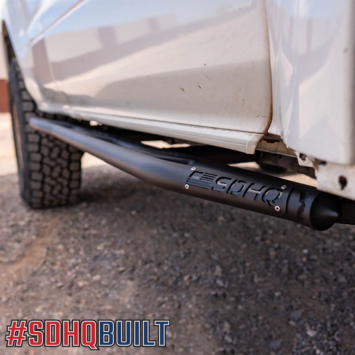 '03-09 Lexus GX470 SDHQ Built Rock Sliders close-up Installed