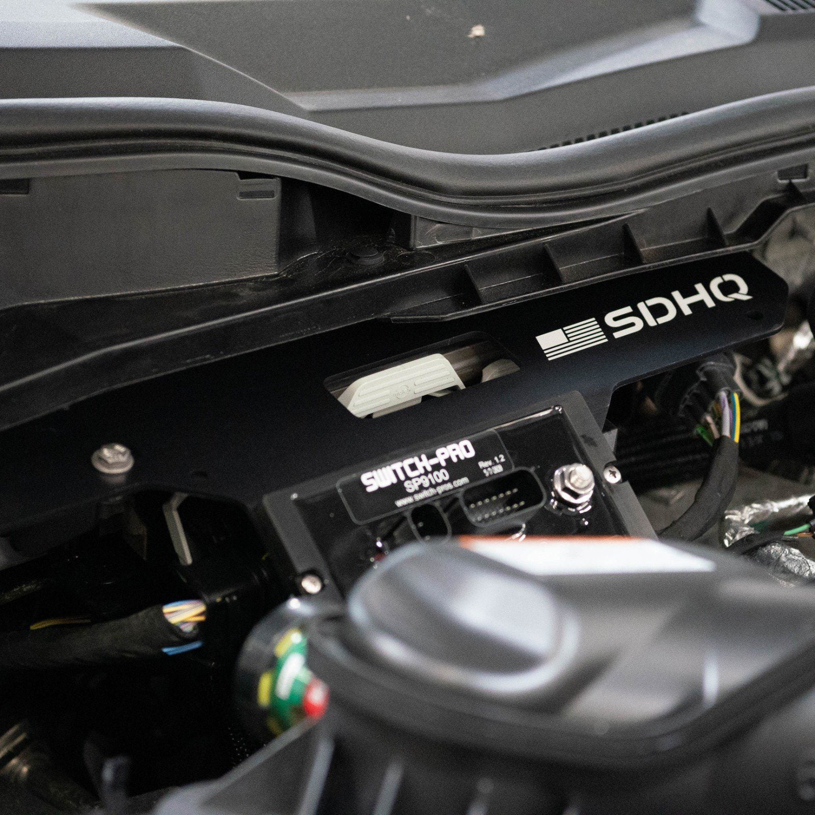 '17-Current Ford Raptor SDHQ Built Switch Pros Power Module Mount Close-up Display installed