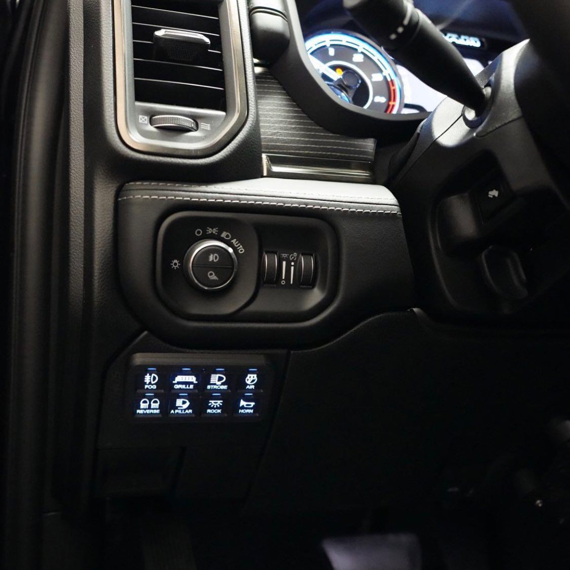 '19-23 Ram 2500/3500 SDHQ Built Complete Switch-Pros SP-9100 Kit keypad mount installed display