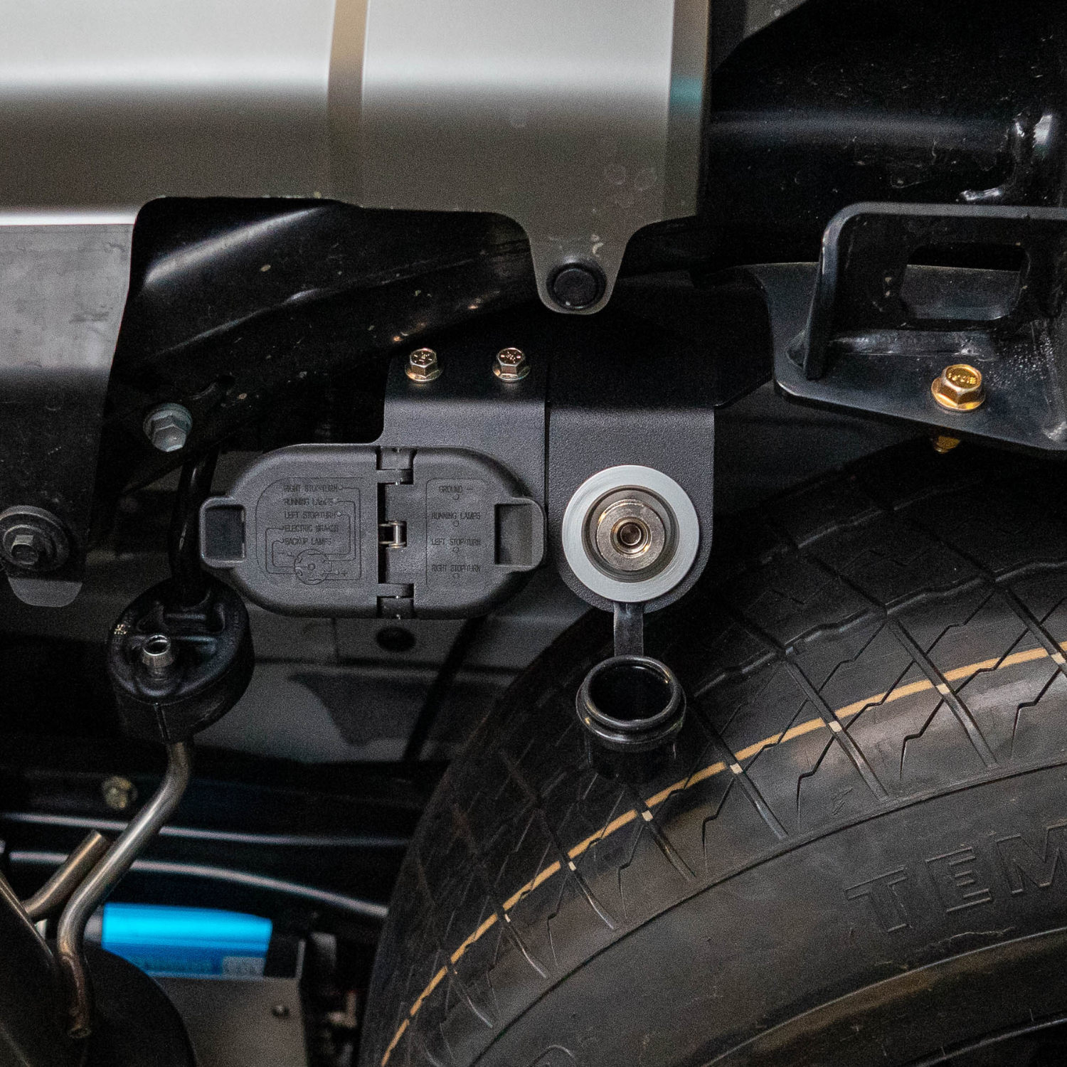 SDHQ Built 2025+ 4Runner Air Chuck and Switch Mount Kit