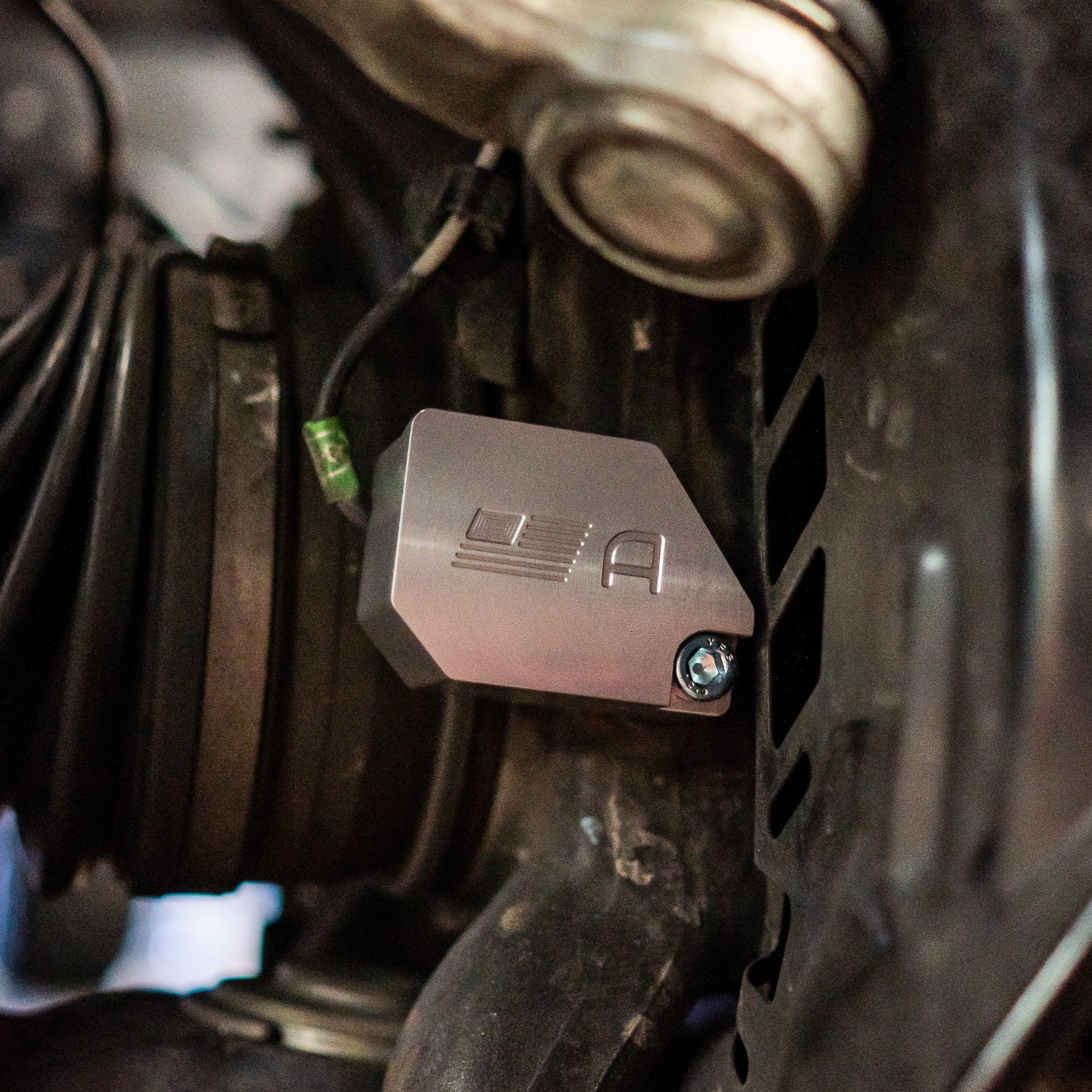 '07-21 Toyota Tundra SDHQ Built Billet ABS Guards close-up Display installed