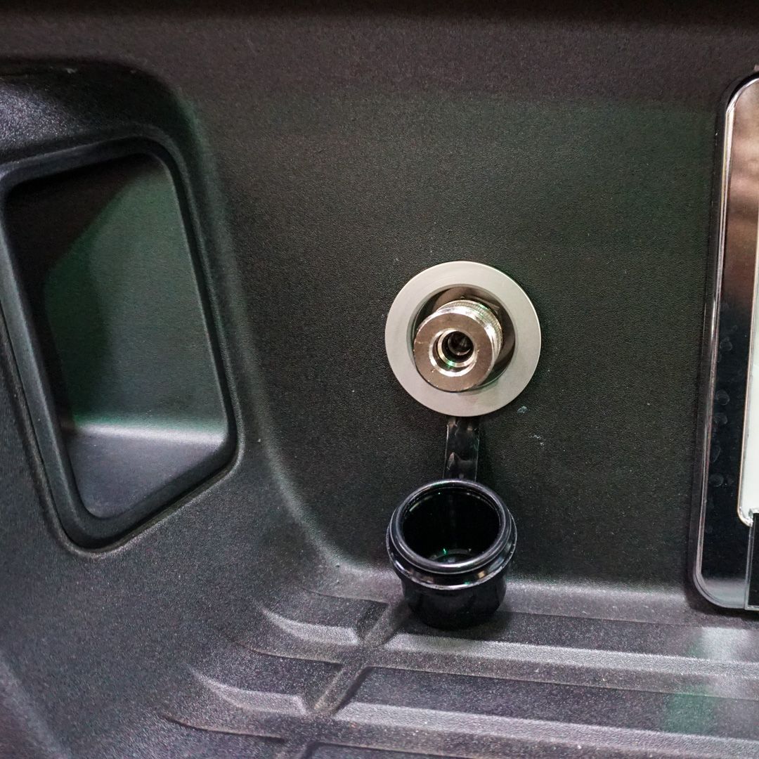SDHQ Built '24+ Ranger Raptor Air Chuck and Switch Mount Kit Display Installed