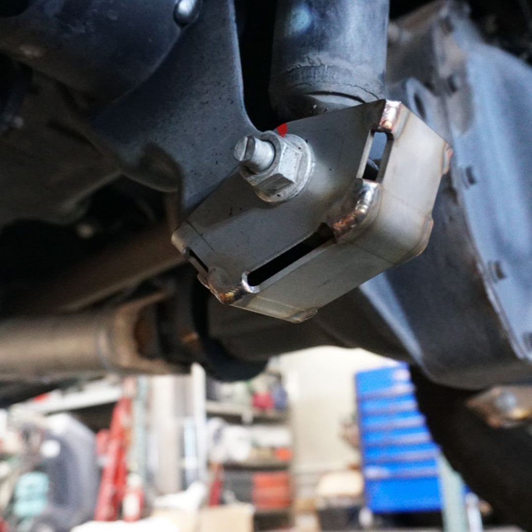 '17-24 Ford Super Duty SDHQ Built Rear Shock Guards Install display 