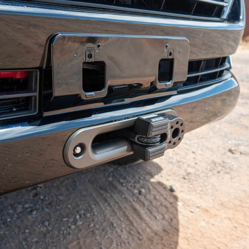 '08-21 200 Series Toyota Land Cruiser SDHQ Built Hidden Winch Mount close-up installed display 