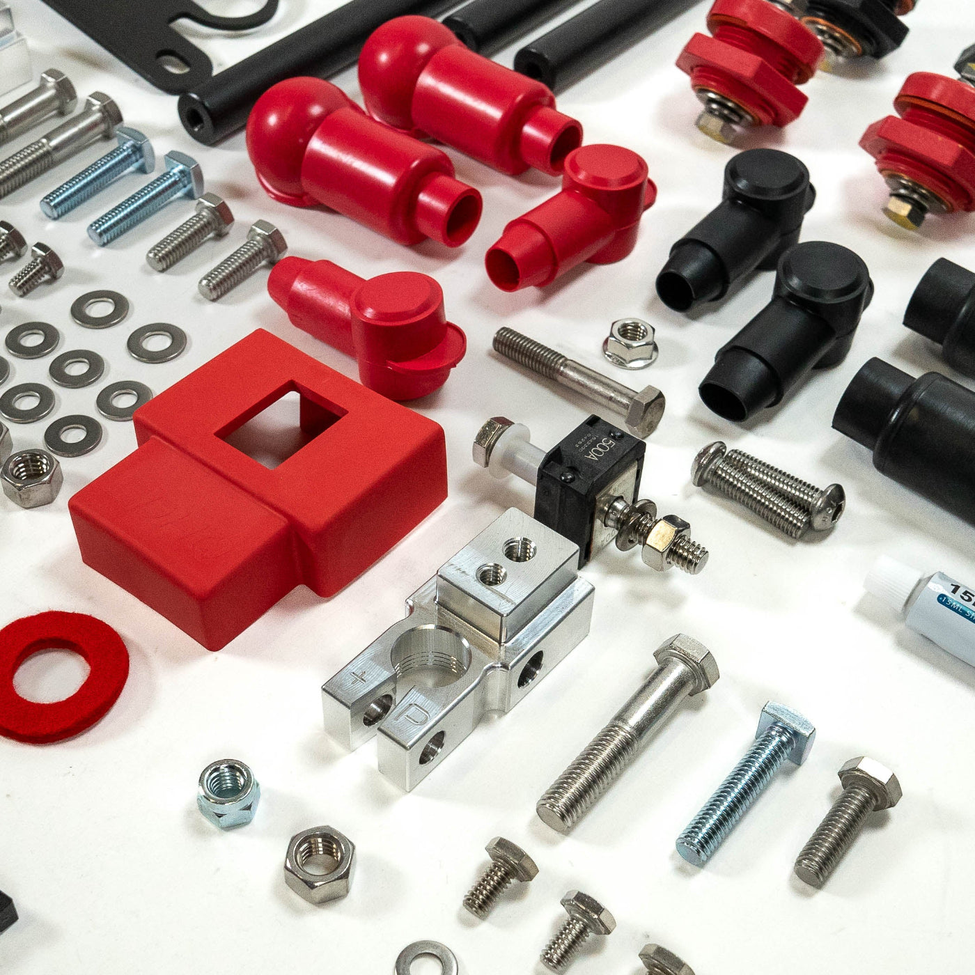 2024+ Tacoma SDHQ Built Power Solution Kit up close image of positive terminal and 500 amp fuse